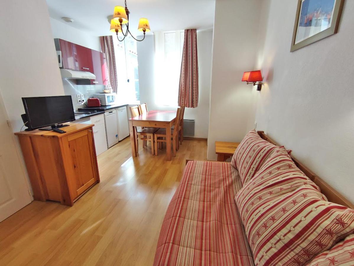 Appartement Pat 83, T2, Centre Luchon, Wifi, Casier A Skis, 4 Personnes