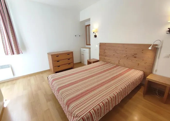 Pat 83, T2, Centre Luchon, Wifi, Casier A Skis, 4 Personnes